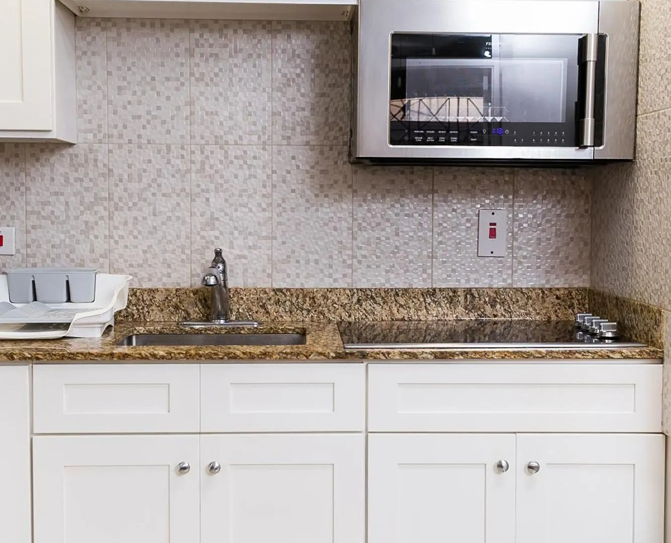 Botanic Bliss Living In Kingston 아파트